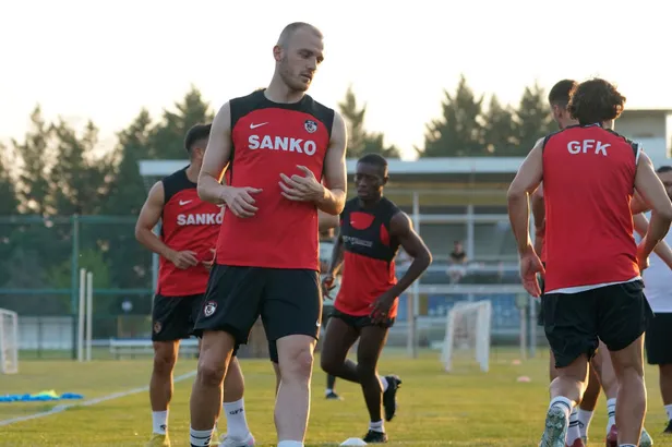 Fenerbahçe-Gaziantep FK maçı saat kaçta, hangi kanalda? 13 Ağustos Pazar 2023 FB maçı canlı yayın bilgileri...