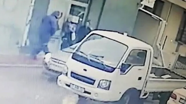 Çanakkale'de bir kız çocuğu ile 4 kadını elle taciz eden apartman görevlisi yakalandı - 2