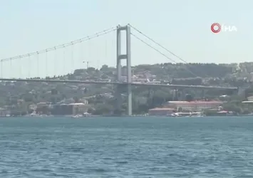 Termometreler 36 dereceyi gösterdi: Sıcaktan bunalan vatandaşlar sahile akın etti