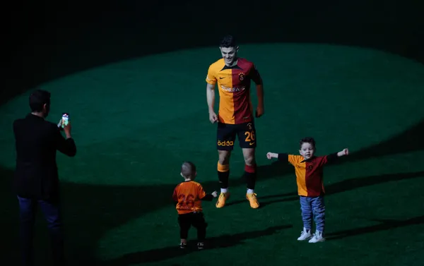 Beşiktaş’tan Galatasaray’a Rashica çalımı! 5 milyon euro karşılığında transfer bitti