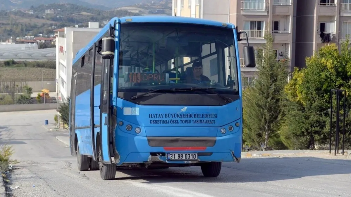 Otobüs şoföründen örnek hareket: Aracında unutulan 103 bin lirayı iade etti