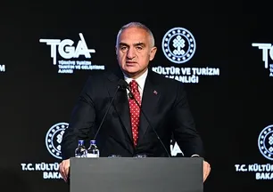 Türk dizileri dünya pazarında! Bakan Ersoy açıkladı: Dizi ihracatından elde edilen gelir 1 milyar doları geçti