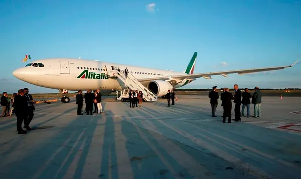 Ekonomik kriz İtalya'yı da vurdu! Alitalia son uçuşunu yaptı - 5