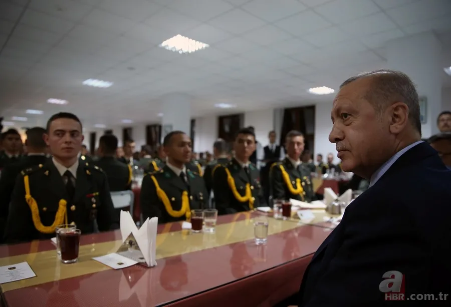 Başkan Erdoğan, Milli Savunma Üniversitesi öğrencileriyle iftar yaptı 9