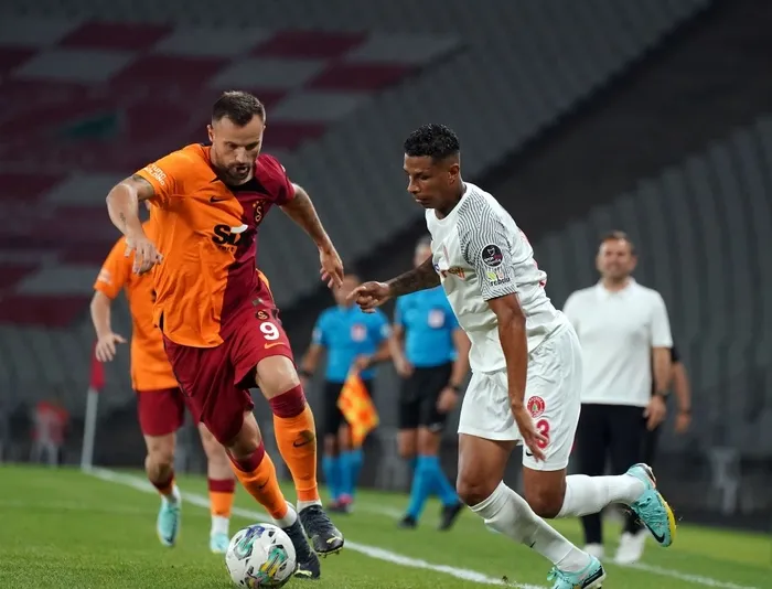 Galatasaray’ın kurtarıcısı Gomis! Ümraniyespor - Galatasaray: 0- 1 MAÇ SONUCU ÖZET