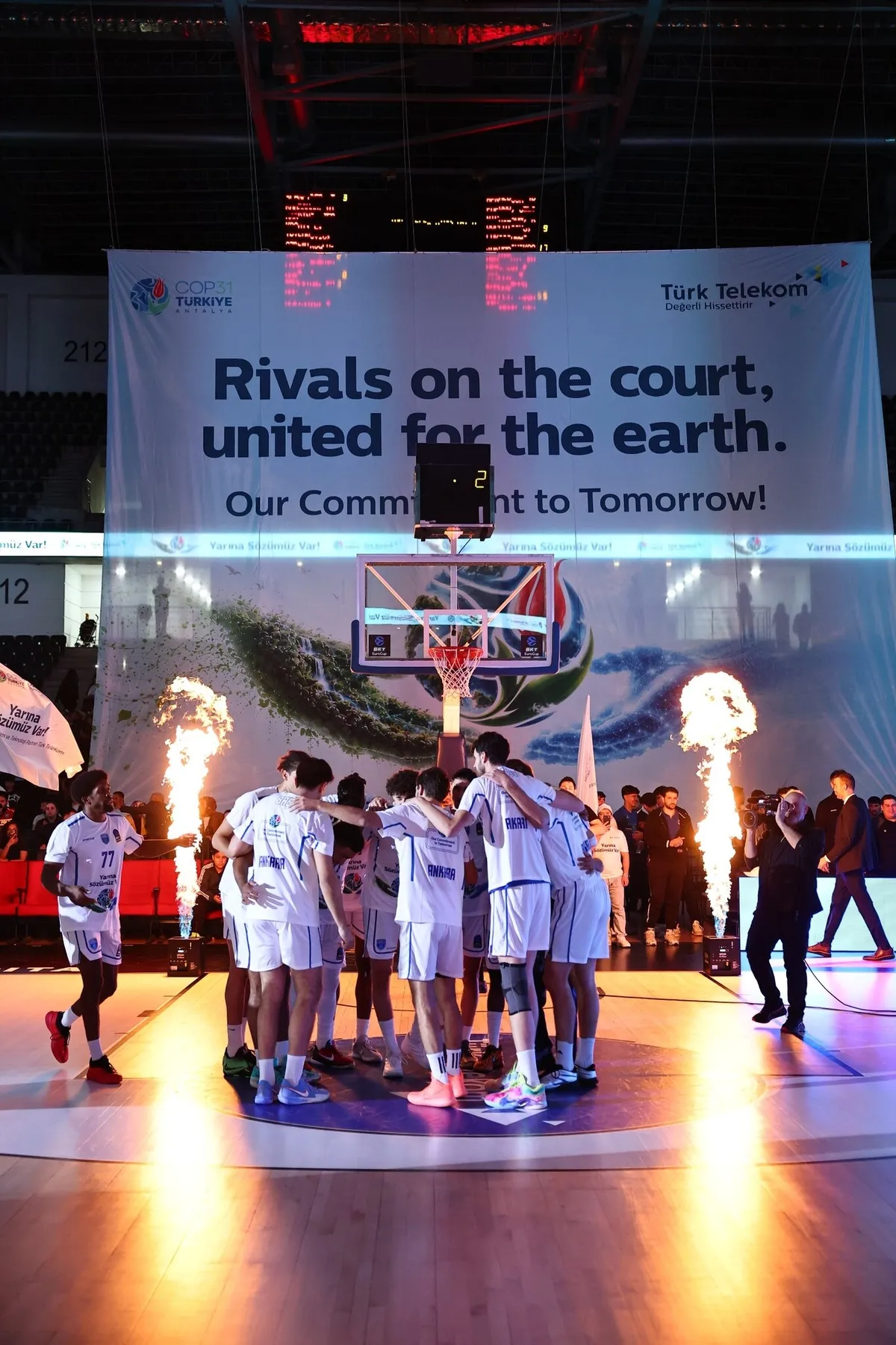 turk-telekom-cop31-mesajini-avrupa-basketbol-sahnesine-tasidi-yarina-sozumuz-var-1792579842300.jpg Türk Telekom COP31 mesajını Avrupa basketbol sahnesine taşıdı: Yarına sözümüz var - 1