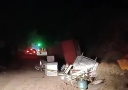 Sakarya'da kamyonet devrildi: 1 ölü 1 yaralı