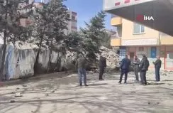 Yıkım aşamasındaki 6 katlı bina çöktü