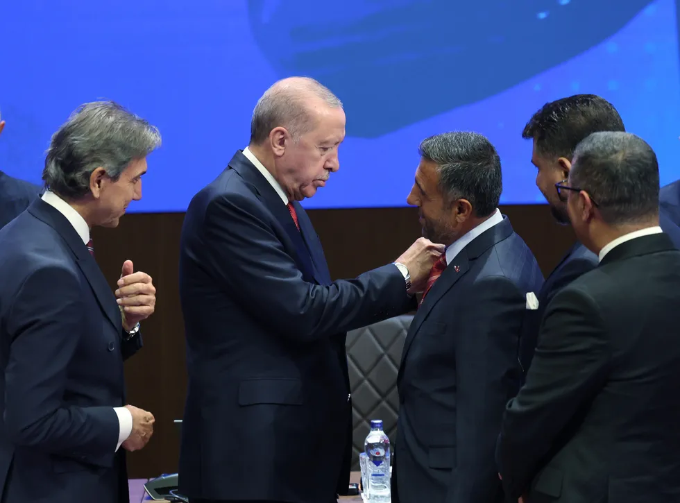 Başkan Erdoğan ve AK Parti'ye katılan Muş Sungu Belediye Başkanı