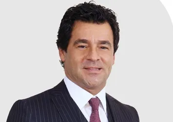 Renault’da önemli bayrak değişimi