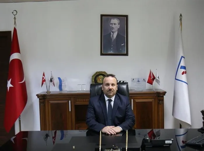 kamu-ihale-kuruluna-yapilan-atamalar-resmi-gazetede-yayimlandi-1715380492630.jpeg Başkan Erdoğan imzaladı! Kamu İhale Kurulu'na yapılan atamalar Resmi Gazete'de