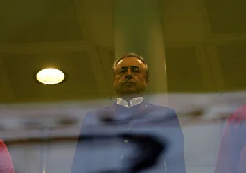 Galatasaray yönetiminden flaş karar