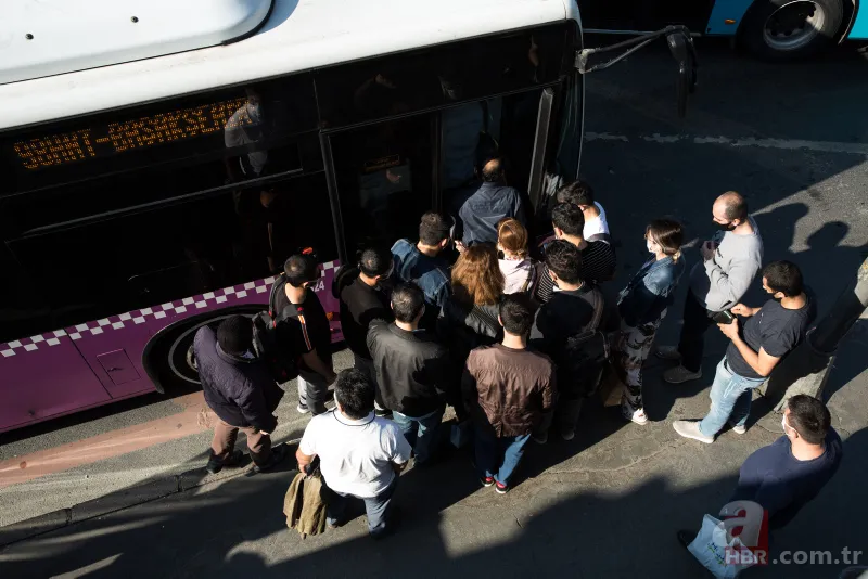 İstanbul'da toplu ulaşımda yeni dönem başladı! Sosyal mesafe kuralı hiçe sayıldı 6