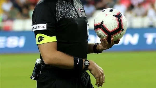 super-ligde-2023-24-sezonunda-hangi-hakemler-gorev-yapacak-tff-son-dakika-duyurdu-1690966961127.jpg Süper Lig'de 2023-24 sezonunda hangi hakemler görev yapacak? TFF son dakika duyurdu - 4
