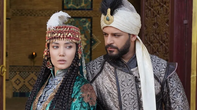 Aynı dizide oynamışlardı! Emre Kıvılcım ve Yulduz Rajabova çiftinden müjde!