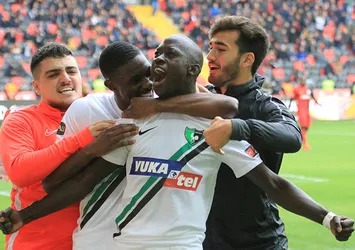 Denizlispor Gaziantep'te 2-1 kazandı