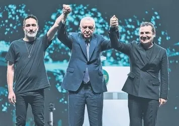 Sagopa Kajmer'den Başkan Erdoğan'a teşekkür! Sahnede ne konuştular?