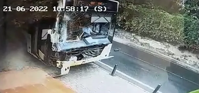 Yokuş aşağı kayan yolcu dolu İETT felaketi es geçti! Camdan içeriye dal parçaları girdi: 1 yaralı