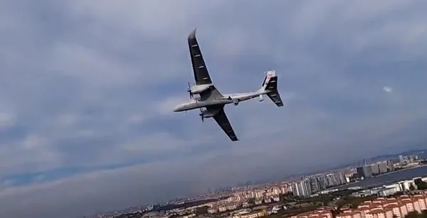 AKINCI TİHA ve F-16'nın uçuş görüntüleri paylaşıldı! İşte duygulandıran anlar - 1