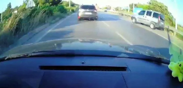 1688471229545.jpeg İzmir'deki makas katliamında yeni detay! Olay yerine geldi ardından hiçbir şey yokmuş gibi... - 1