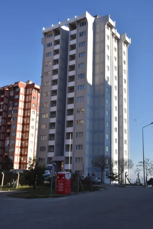 CHP’li İzmir Büyükşehir Belediye Başkanı Tunç Soyer geri adım attı! Depremzede vatandaşların zaferi