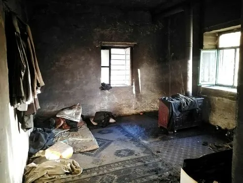 Osmaniye'de yaşlı adamın uyurken kaçırdığı idrar hayatına mal oldu - 1