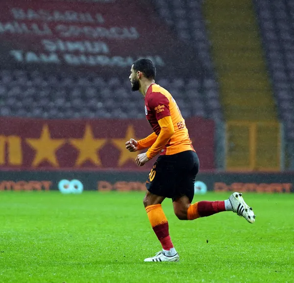 galatasarayda-belhandanin-sozlesmesini-feshedildi-1615371006824.jpg Galatasaray'da Younes Belhanda'nın sözleşmesi feshedildi! - 1