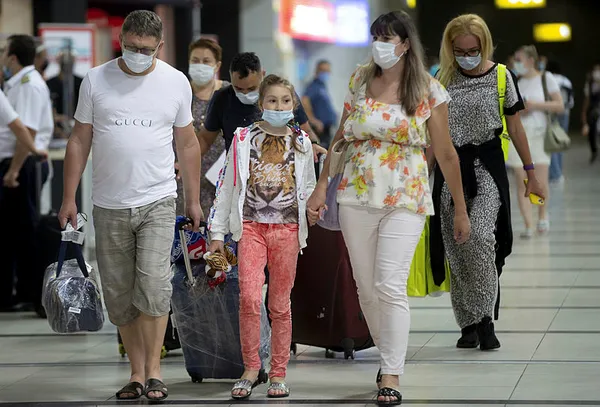 Türkiye'ye 4 ayda 9 milyona yakın turist geldi! Akın devam ediyor | İşte en çok turist gelen ülkeler - 4