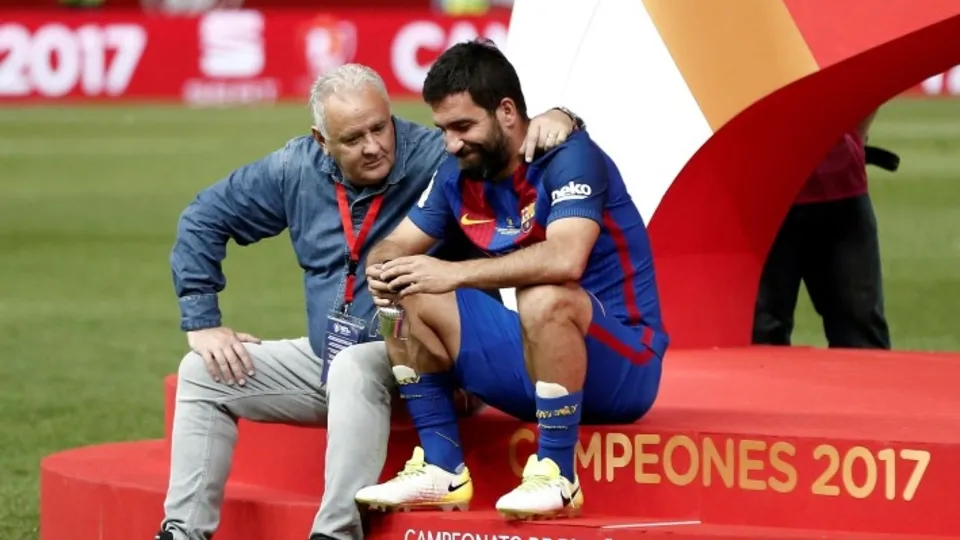 Arda Turan'ın geceye damga vuran karesi
