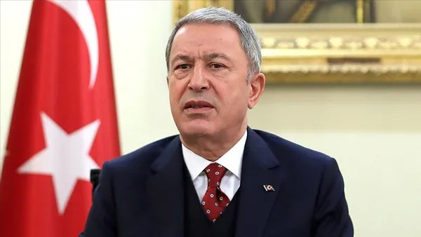 Son dakika: Milli Savunma Bakanı Hulusi Akar koronavirüs testinin negatif çıktığını açıkladı