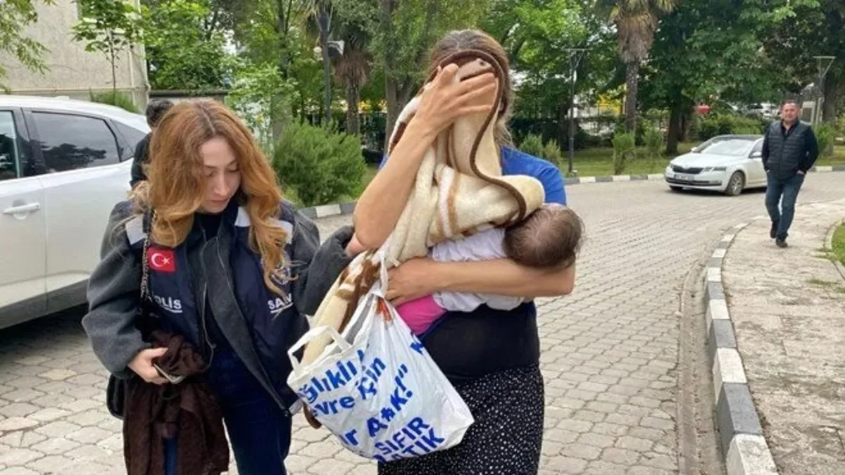 Evlerden hırsızlık yapan kadın yakalandı!