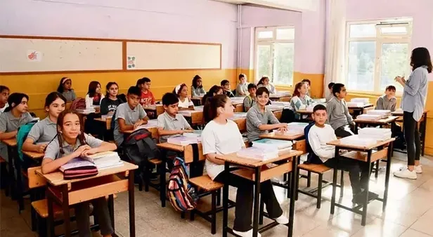 MEB yeni müfredat açıklandı mı? Yeni müfredat değişikliği nedir, ne zaman uygulanacak? Hangi sınıfların ders programı değişecek?