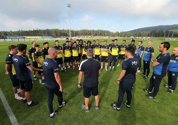 Kanarya'da yaprak dökümü başladı