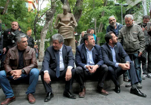 CHP'li ve HDP'li vekillerden DHKP-C'lilere destek - 2