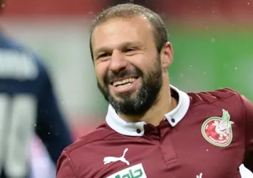 Gökdeniz Karadeniz'den futbol resitali