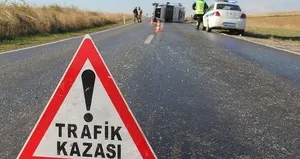 Tur midibüsü şarampole devrildi: Çok sayıda yaralı var