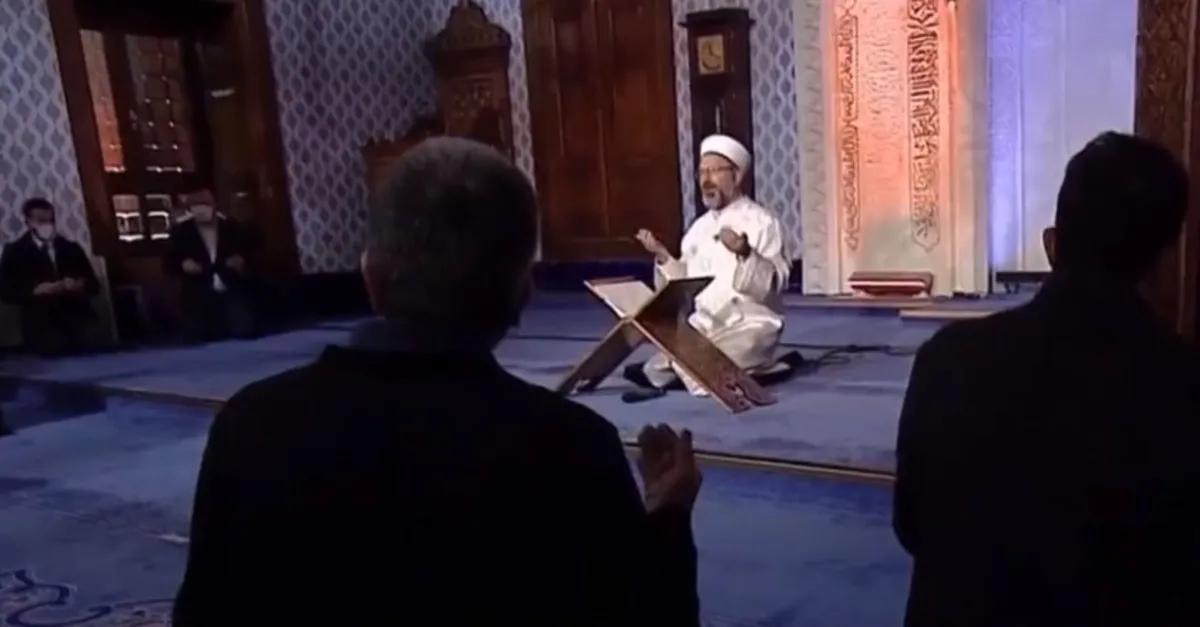 Diyanet İşleri Başkanı Ali Erbaş'tan Ankara Hacı Bayram Camisi’nde "salgın ve afet" duası