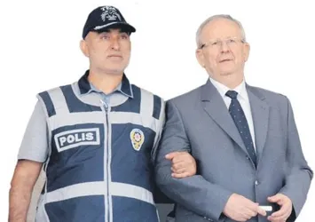 Darbeci komutanları adliyeden kaçırma girişimi...