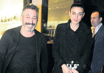 Cem Yılmaz aşk hayatında kafaları karıştıran hamle...