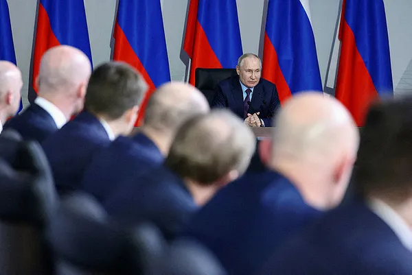 rusya-devlet-baskani-putinden-dost-ulkeler-icin-petrol-karari-1682700262134.jpg Rusya Devlet Başkanı Vladimir Putin'den 'dost ülkeler' için 'petrol' kararı - 1
