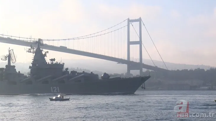 Rusya’nın batan amiral gemisi Moskova İstanbul Boğazı’ndan geçerken görüntülenmiş