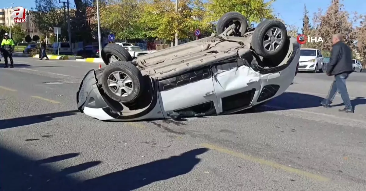 Şanlıurfa'da otomobiller çarpıştı: 4 yaralı
