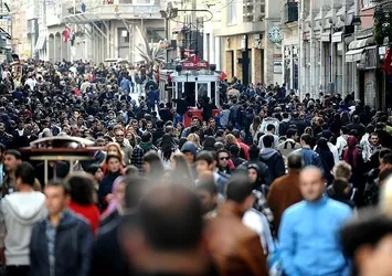 Türkiye nüfusu yaşlanıyor