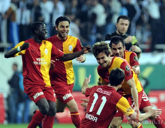 2000'li yılların unutulmaz Beşiktaş - Galatasaray derbileri 9