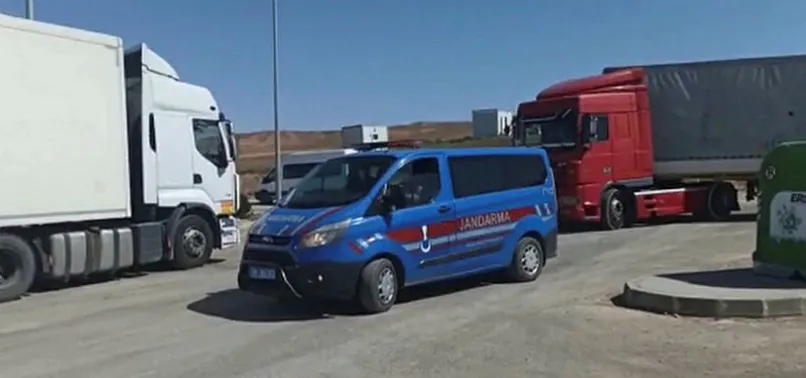 Son dakika: Ankara'da, TIR dorsesinde 147 kaçak göçmen yakalandı