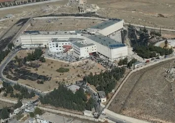 Sednaya: Modern çağın Nazi kampı! Esad soykırımdan yargılanmalı