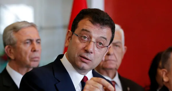 İstanbul sele teslim olurken İmamoğlu ortalıkta görülmedi! Sosyal medya soruyor: Neredesin İmamoğlu? - 8