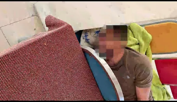 diyarbakir-merkezli-3-ilde-orumcek-operasyonu-20-gozalti-1688975971884.jpg Diyarbakır merkezli 3 ilde ‘Örümcek’ operasyonu: 20 gözaltı - 3