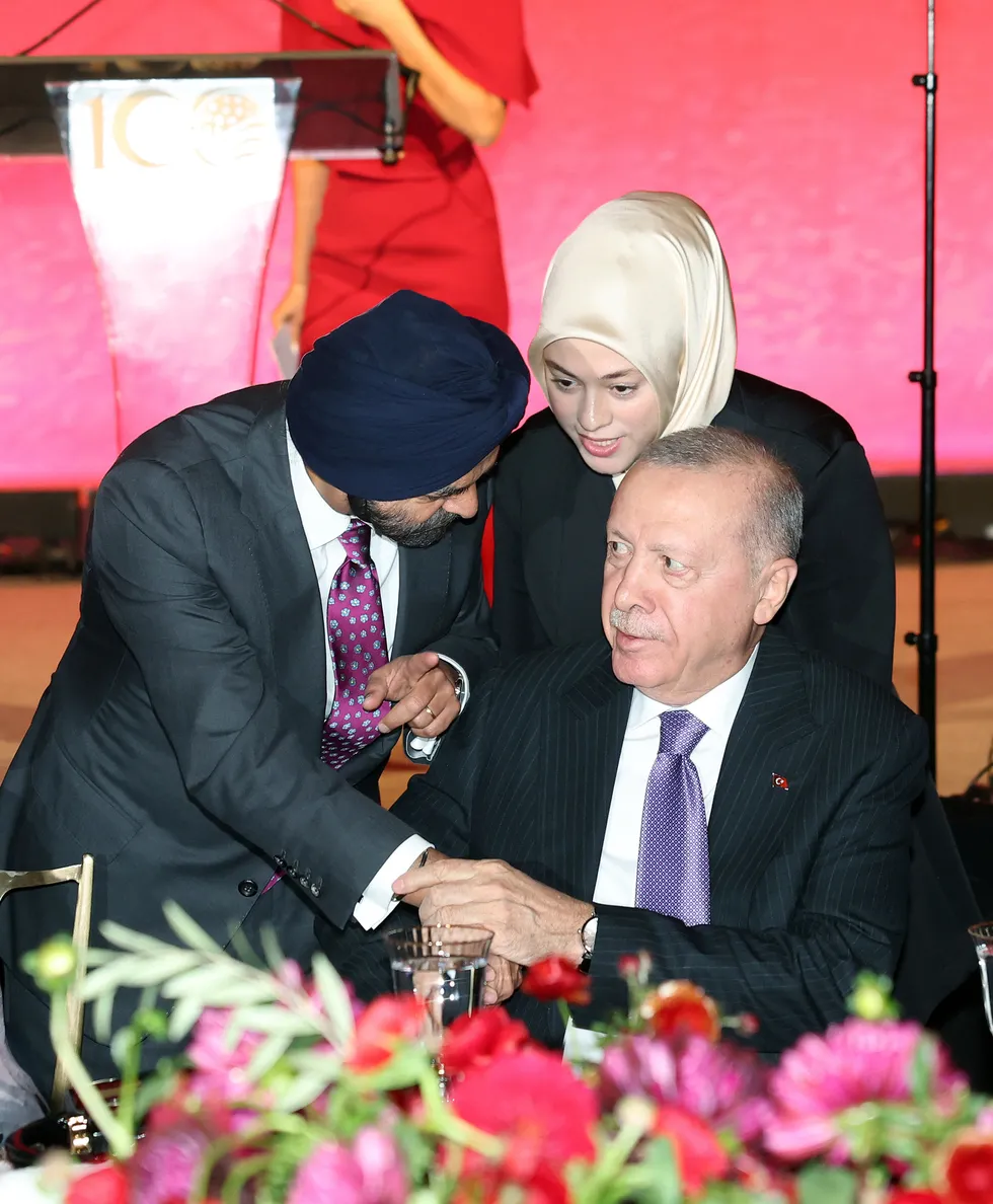 Başkan Erdoğan'dan Dostluk Resepsiyonu'nda net mesaj: Türkiye krizlere karşı istikrar adası bir ülkedir - 8
