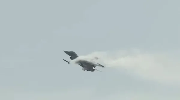 İstanbul’un fethinin coşkusu Atatürk Havalimanı Millet Bahçesi’nde yaşandı! İlk fidan Başkan Erdoğan’dan